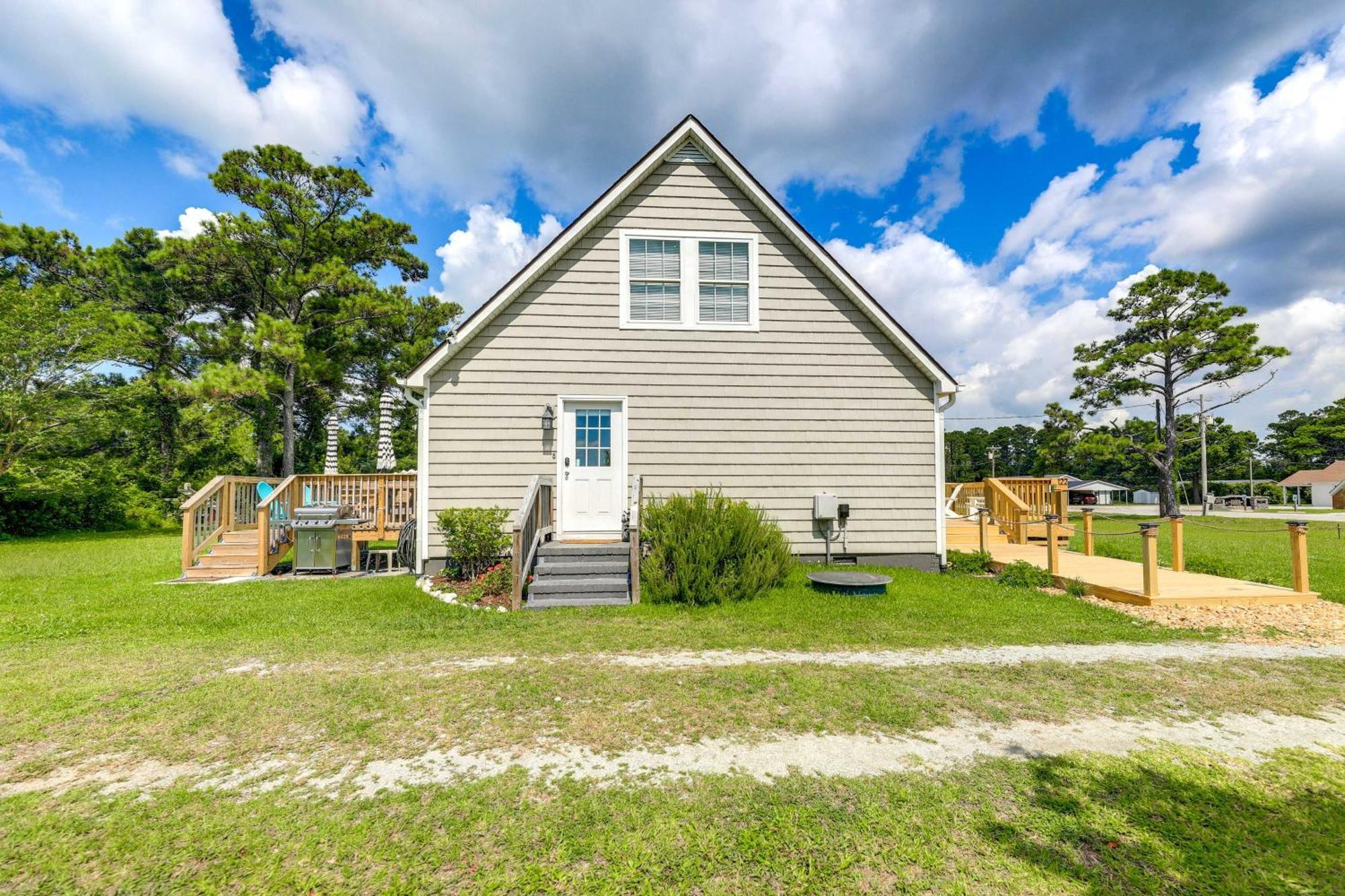 The Willowberry House With Deck And Grill! Harkers Island Екстериор снимка